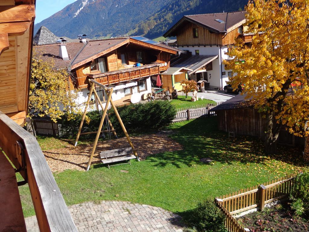 Апартаменти Sterzingerhof Нойштіфт-ім-Штубайталь Екстер'єр фото
