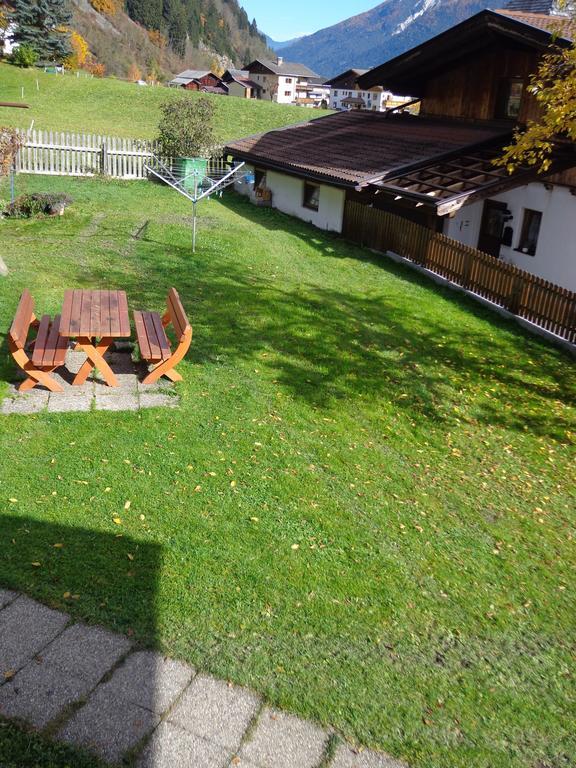 Апартаменти Sterzingerhof Нойштіфт-ім-Штубайталь Екстер'єр фото